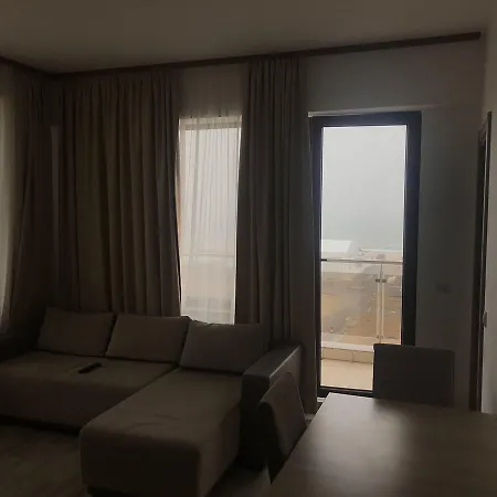 Habitat By The Sea Apartment Mamaia